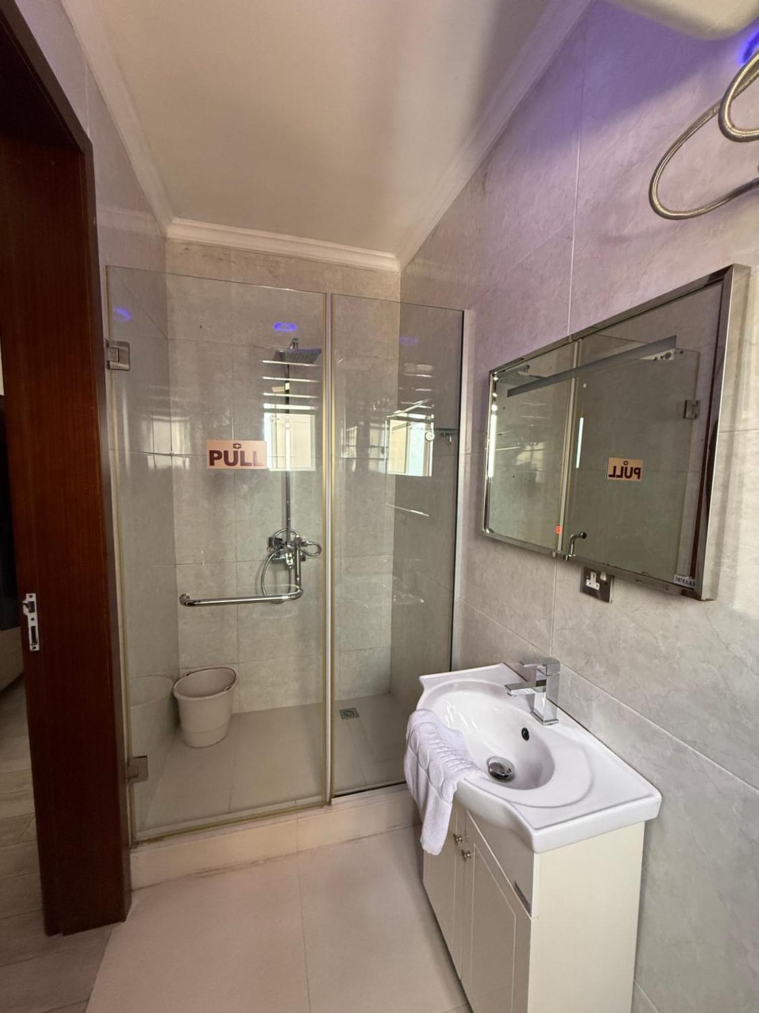 Presken Luxury Apartments Lagos Luaran gambar